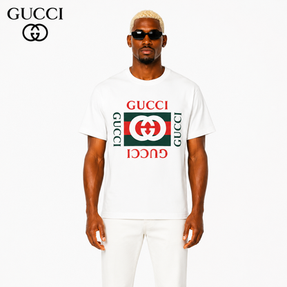 Gucci Logo T-Shirt in Black