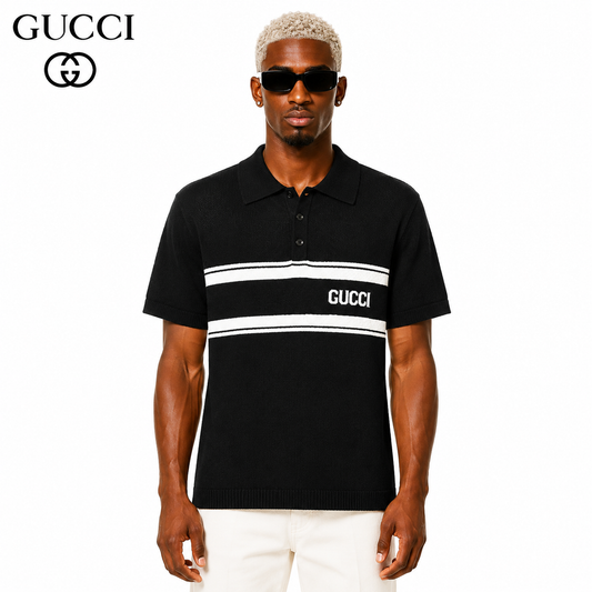 Gucci Logo T-Shirt in Black