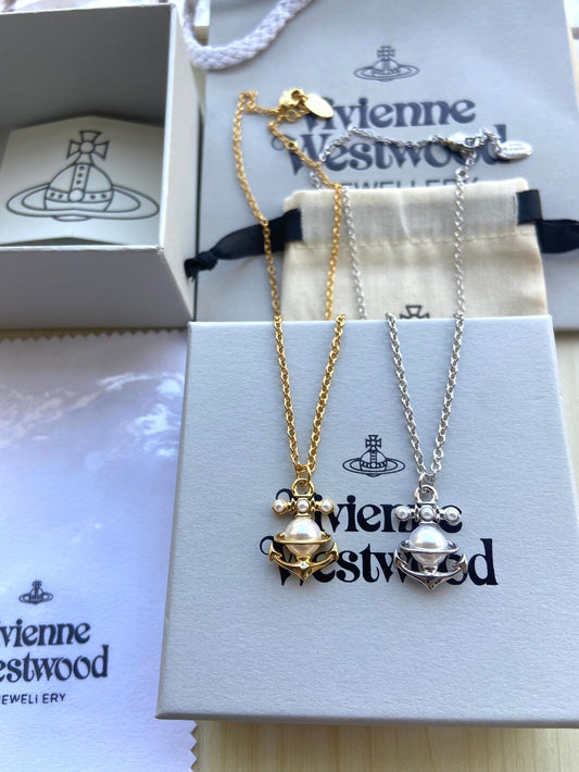 Vivienne Westwood Pearl Pendant Clavicle Chain